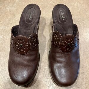 Clarks Women's Dark Brown Leather Mules